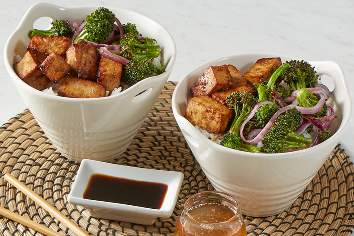 Air Fryer Marinated Tofu with Broccoli and Onions - Hamilton Beach UK