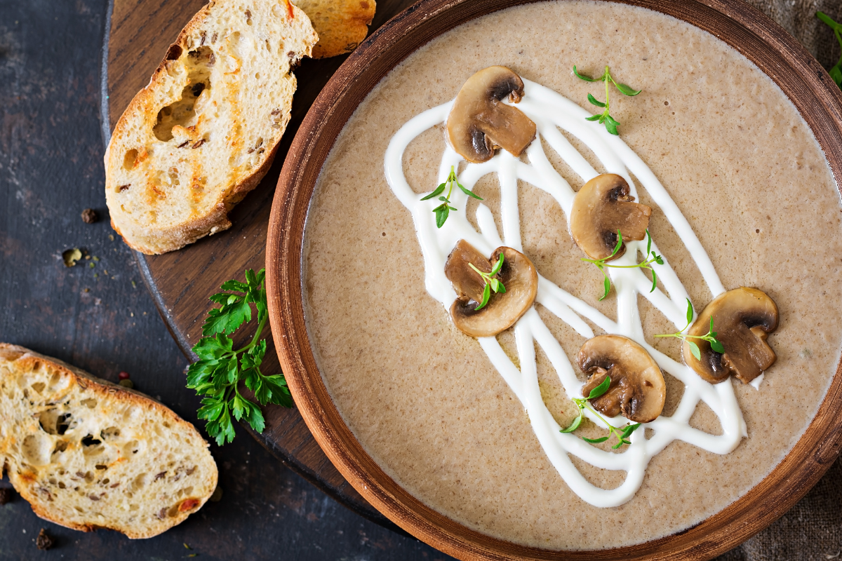 Slow Cooker Cream of Mushroom Soup