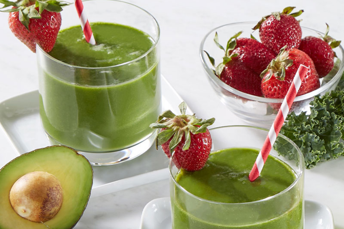 Strawberry Green Juice Smoothie