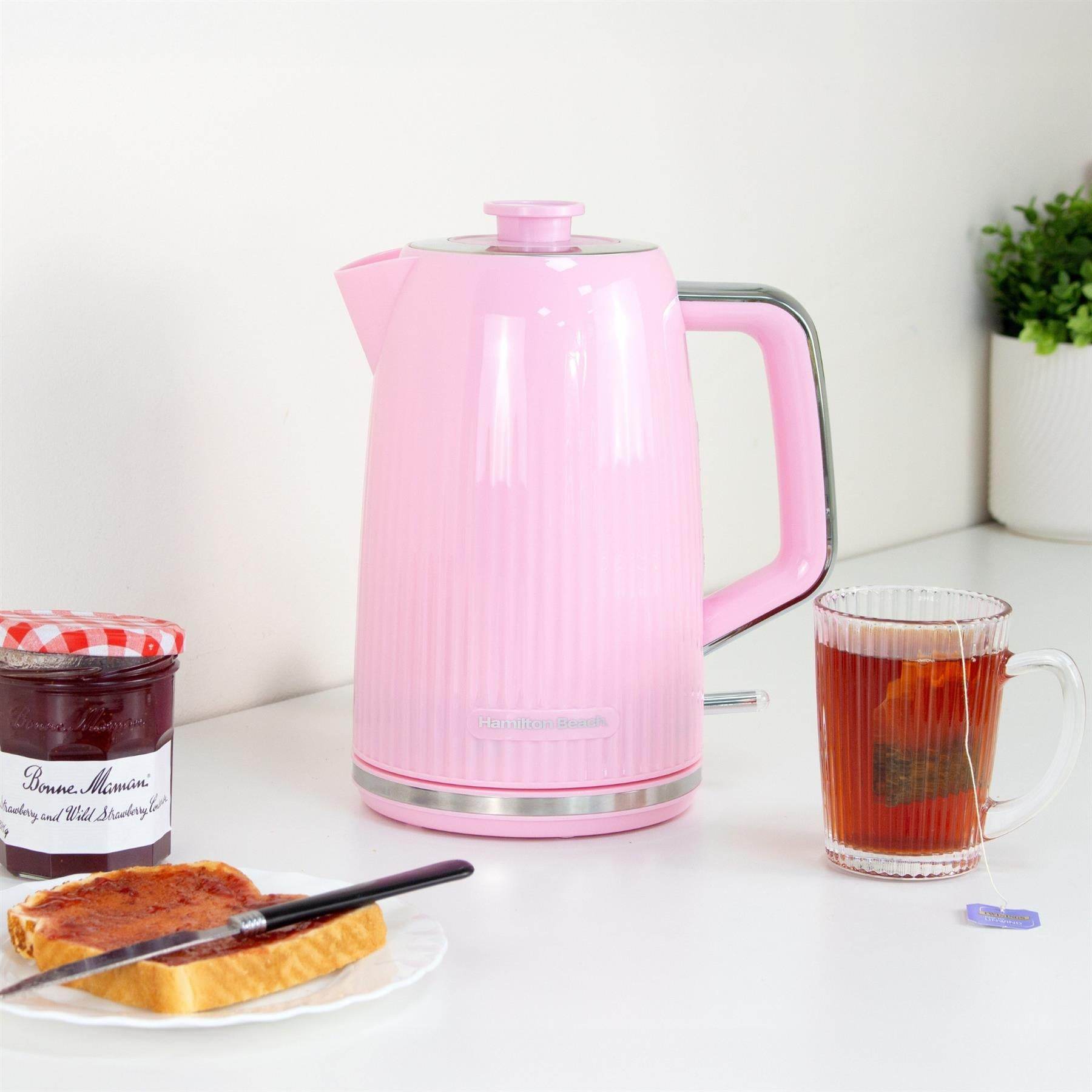 Hamilton Beach Miami 1.7L Kettle - Flamingo Pink - Hamilton Beach UK