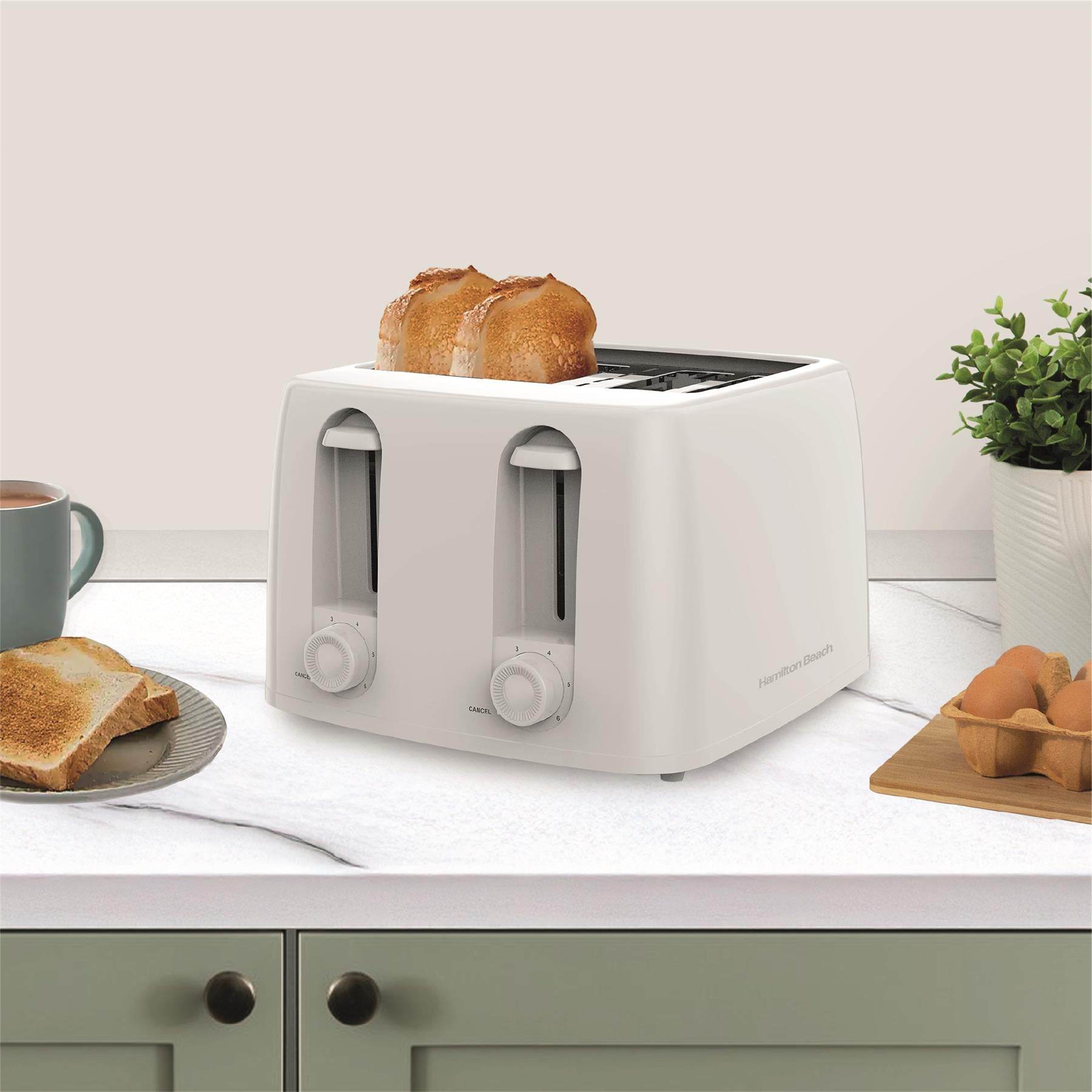 Hamilton Beach Essential Rapid Boil Kettle & 4 Slice Toaster Set - White - Hamilton Beach UK