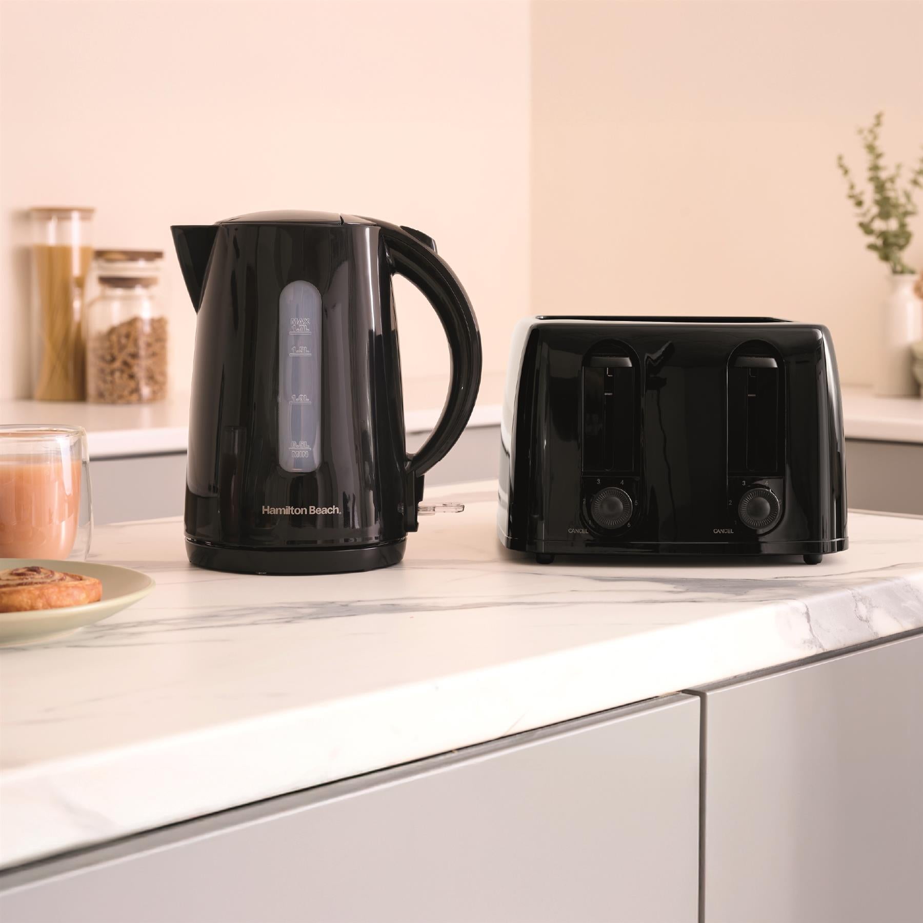 Hamilton Beach Essentials 4 Slice Toaster Black