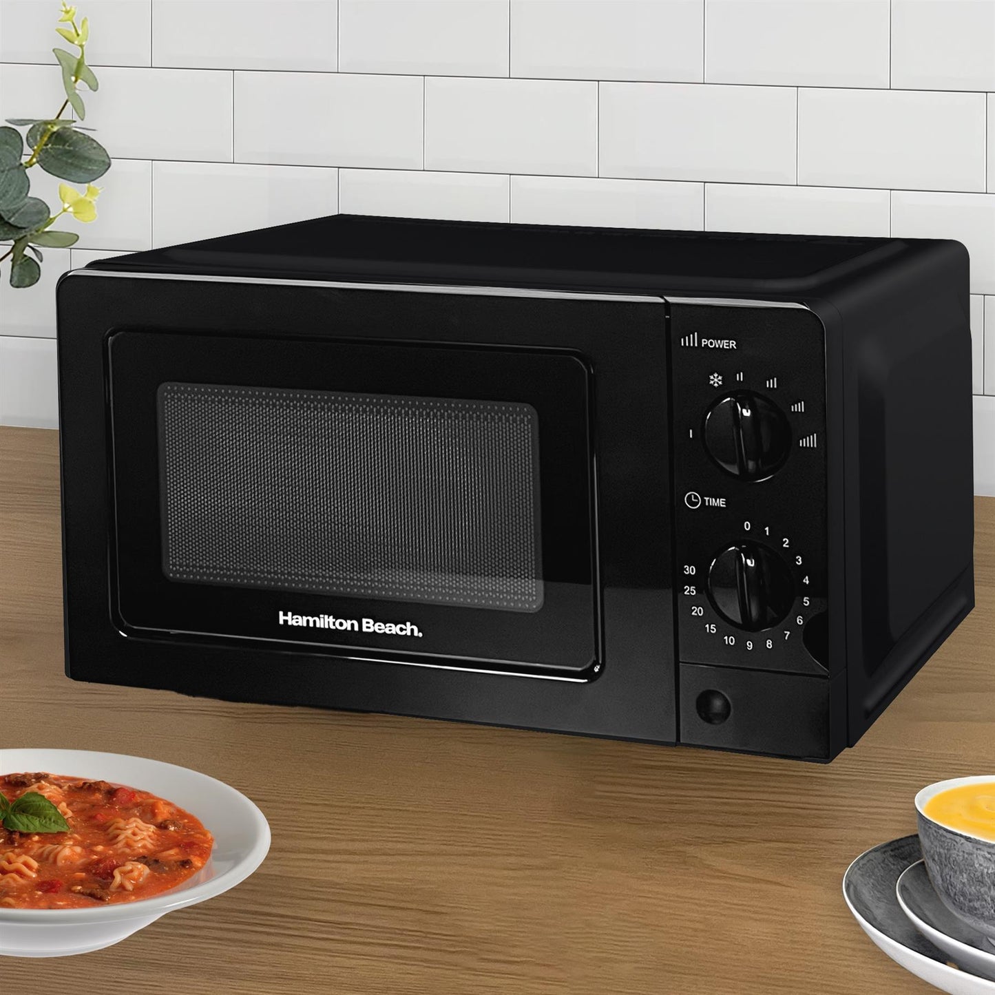 Hamilton Beach 20L Standard Black Microwave