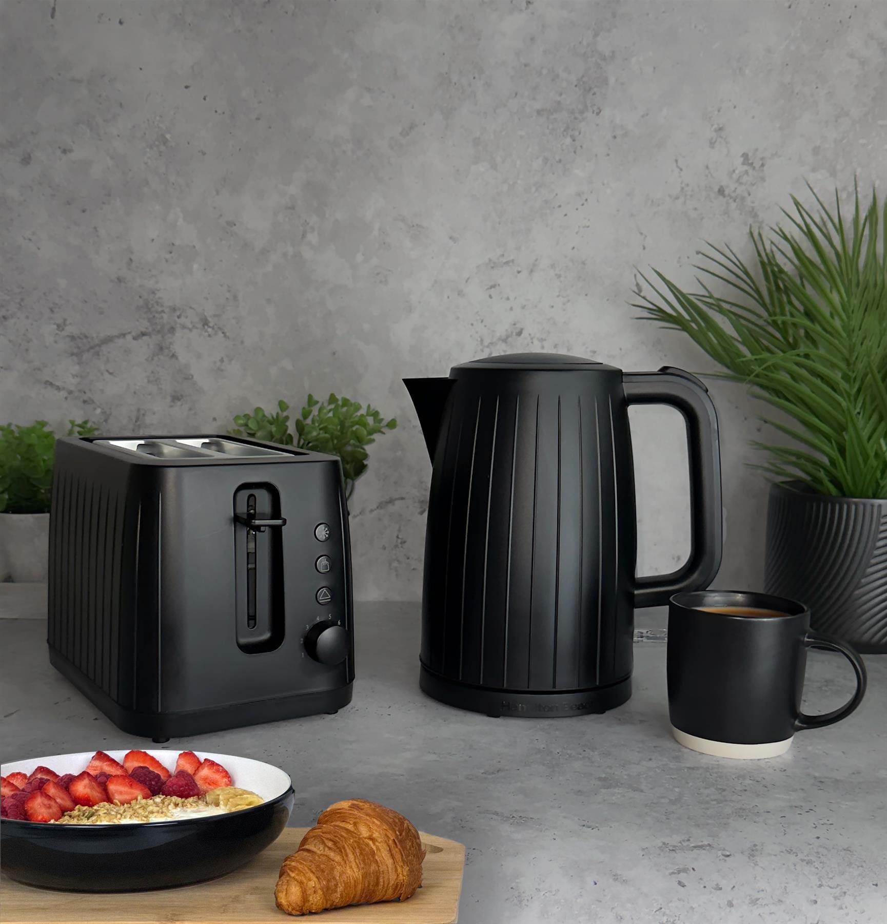 Hamilton Beach Stealth Kettle & Toaster Set - Black - Hamilton Beach UK