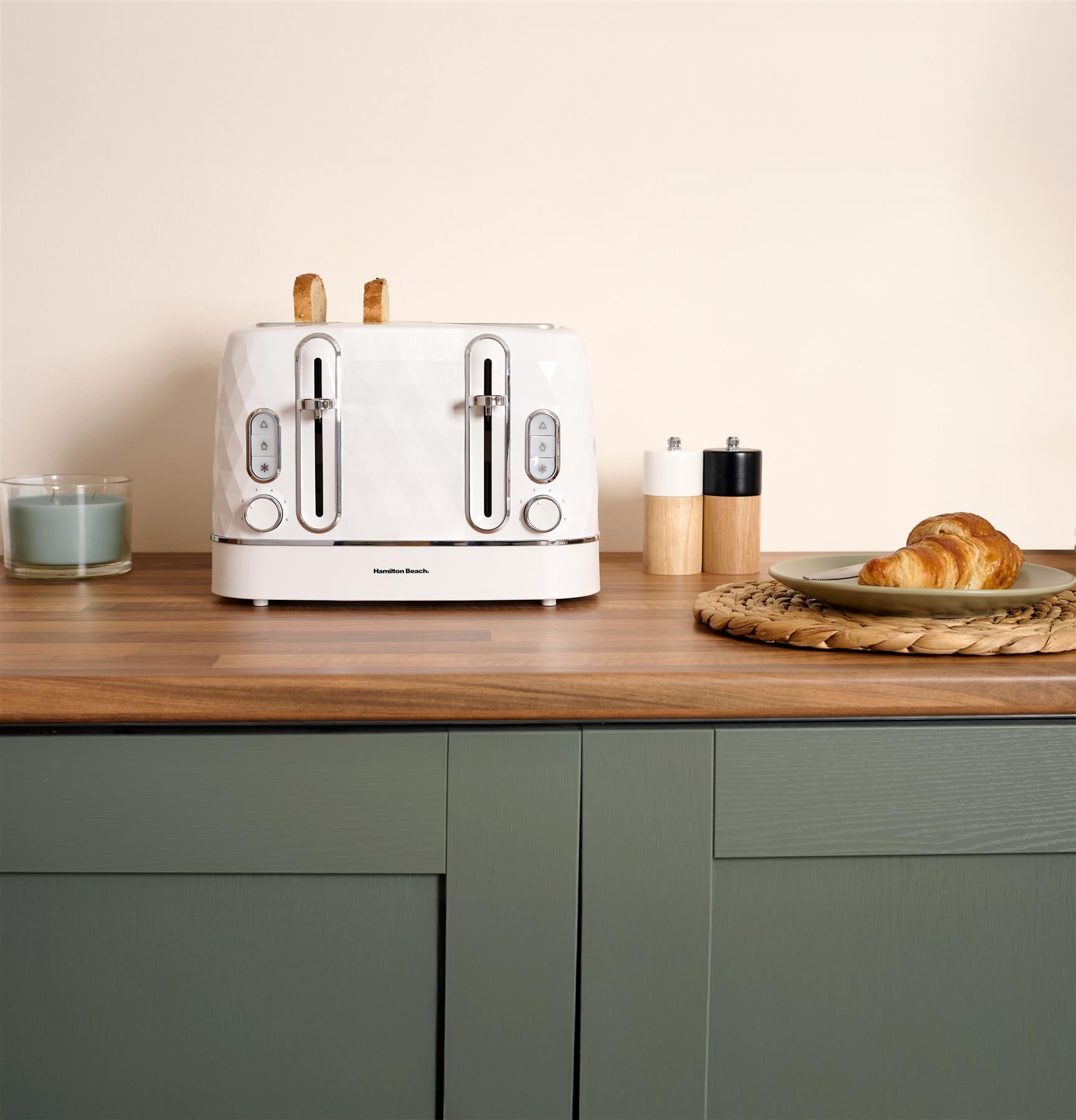 Hamilton Beach Diamond Kettle & Toaster Set White