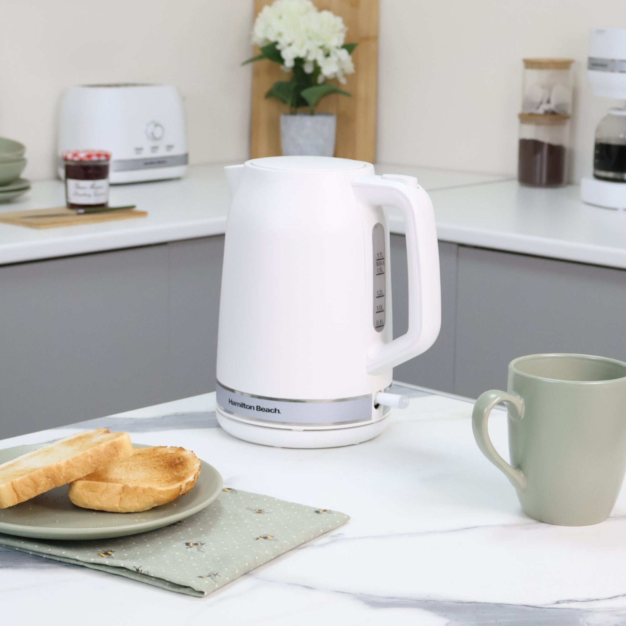Hamilton Beach Ella Kettle & Toaster Set - Matte White