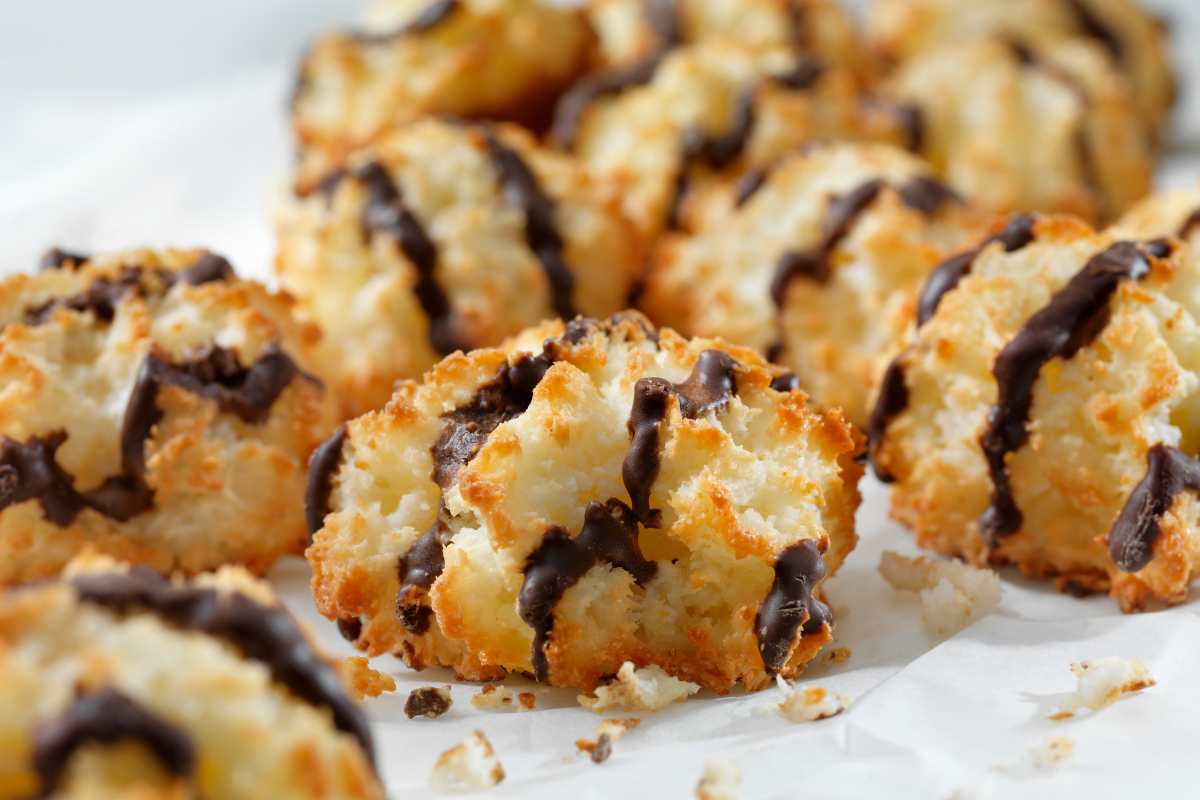 Chocolate Drizzled Coconut Macaroons