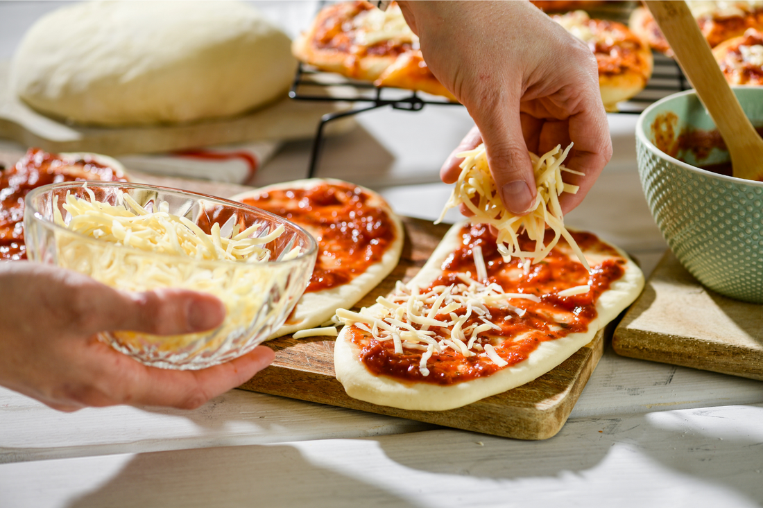 Easy Pitta Pizzas - Hamilton Beach UK