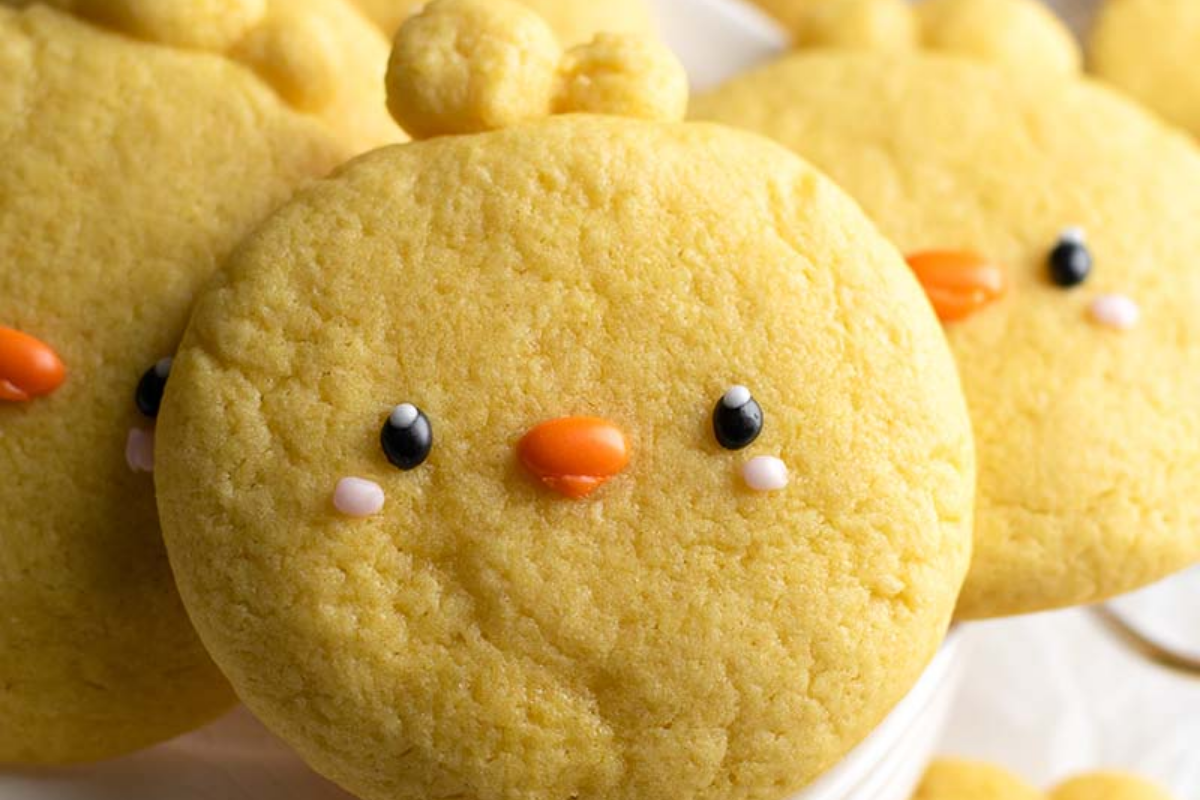 Chick Shaped Lemon Cookies - Hamilton Beach UK