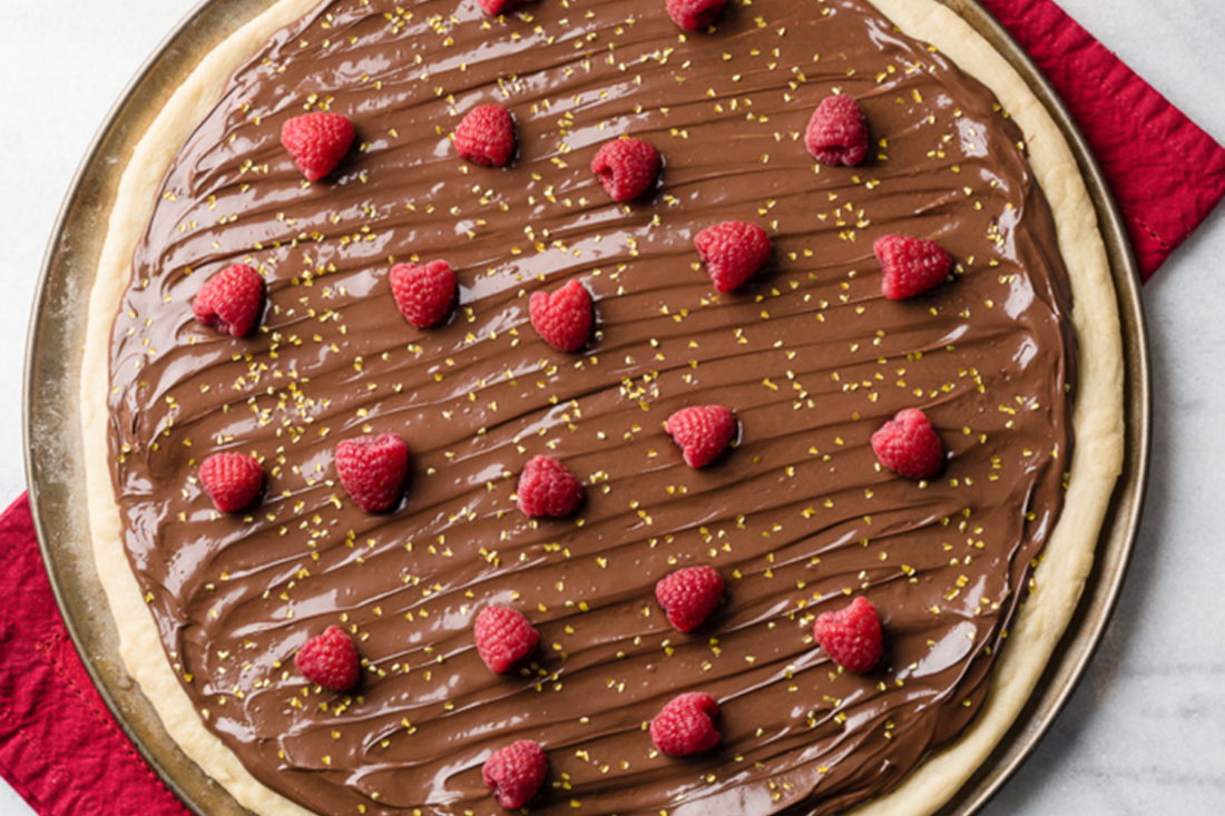Valentine’s Day Nutella Raspberry Pizza - Hamilton Beach UK