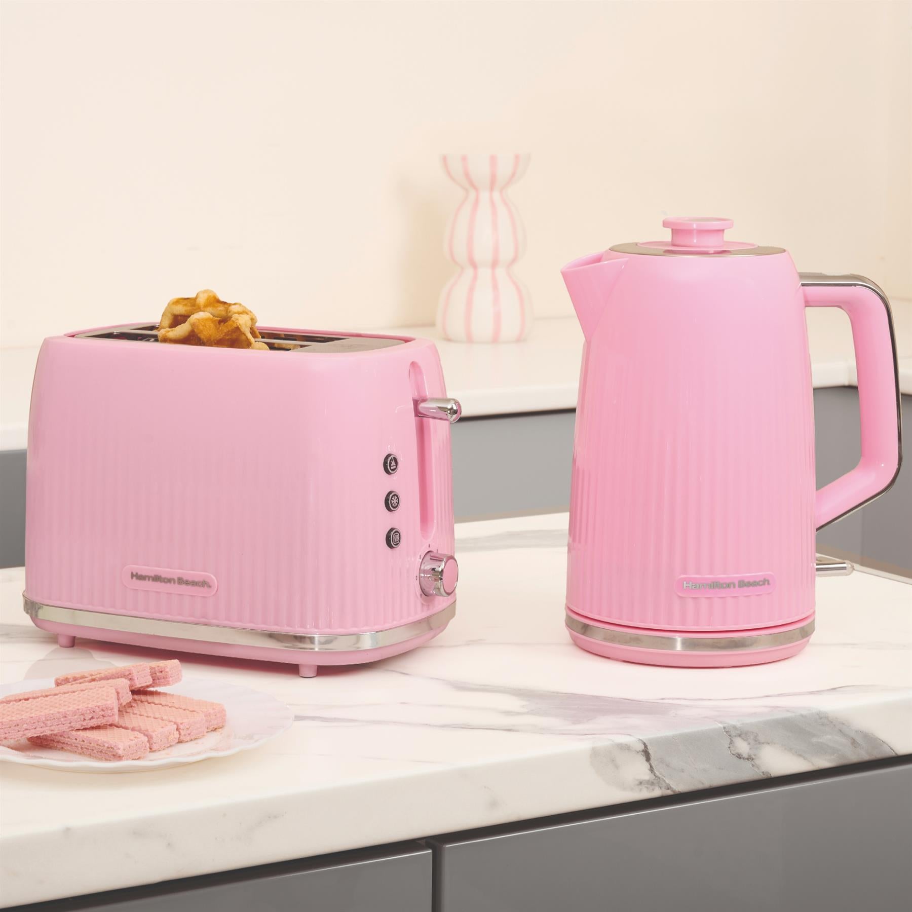 Hamilton Beach Miami Kettle & Toaster Set Flamingo Pink