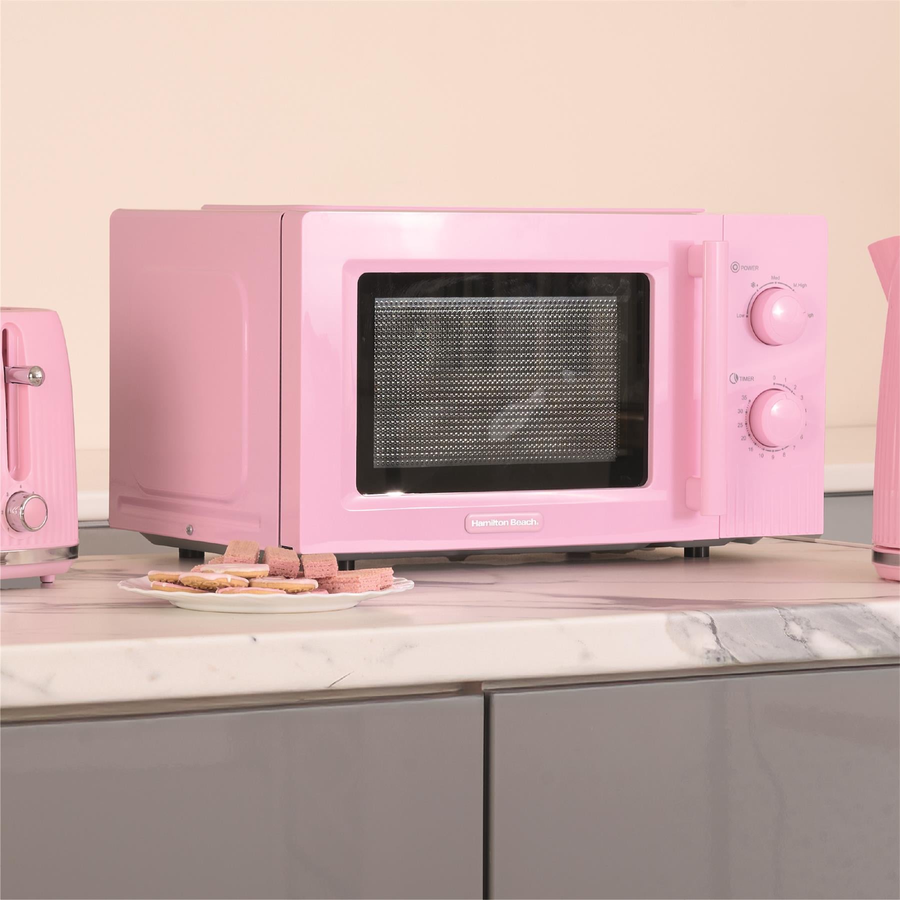 Hamilton Beach Miami Manual 800W Microwave - Flamingo Pink