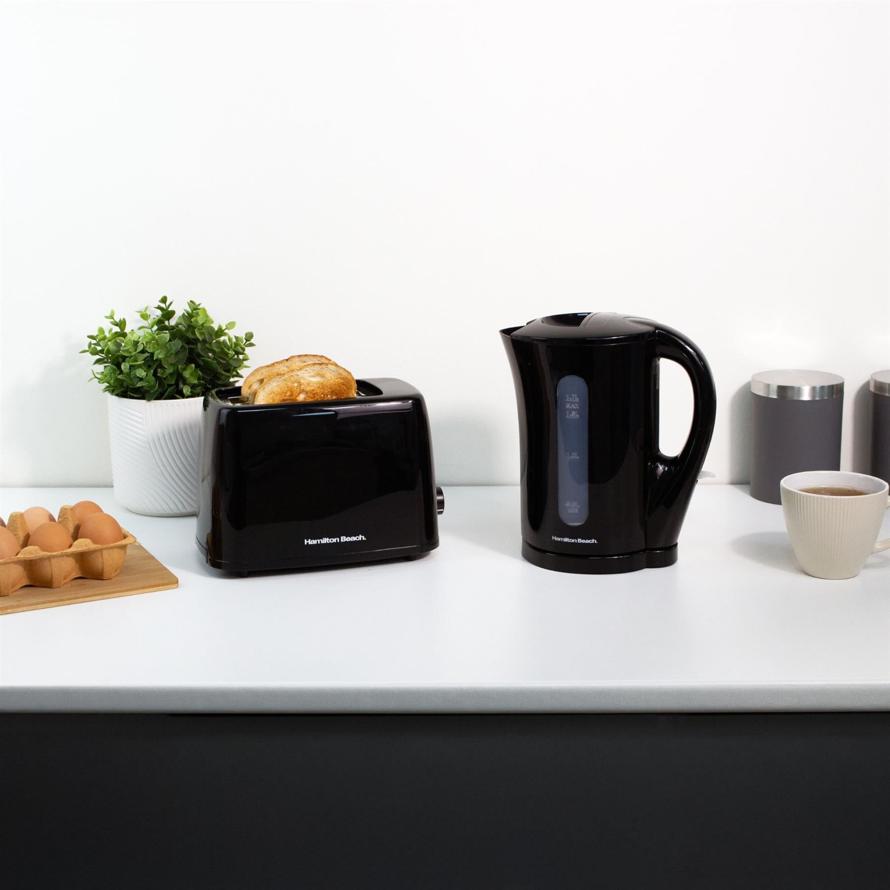 Hamilton Beach Essentials Kettle & 2 Slice Toaster Set