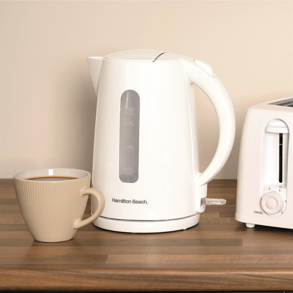 Hamilton Beach Essentials 1.7L Rapid Boil Kettle White