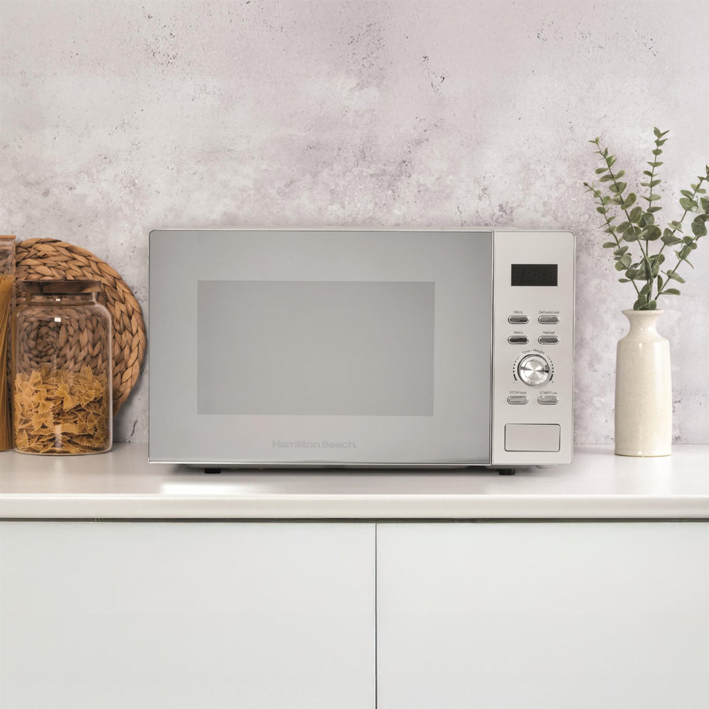 Hamilton Beach 30L Silver Family Microwave