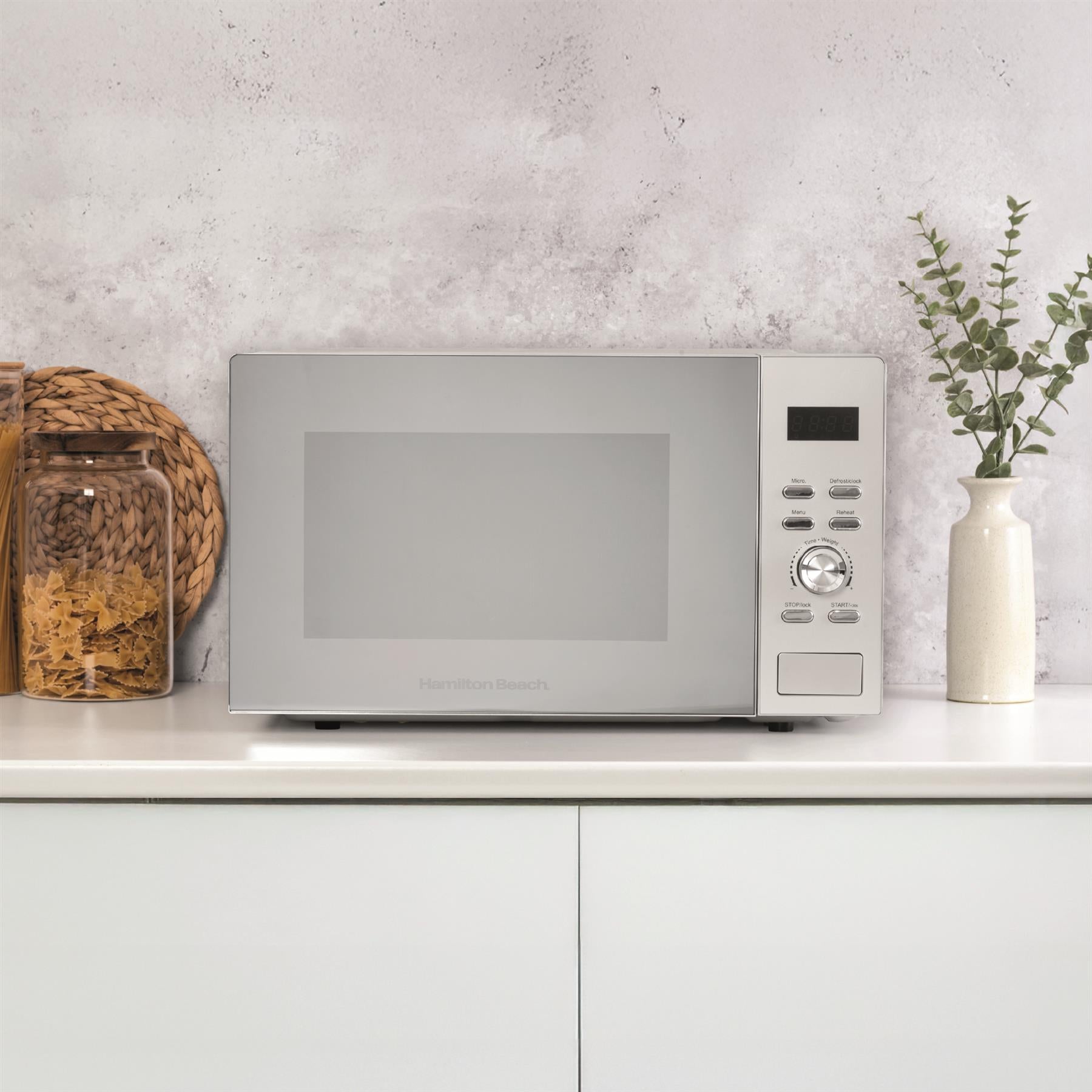 Hamilton Beach 30L Silver Family Microwave