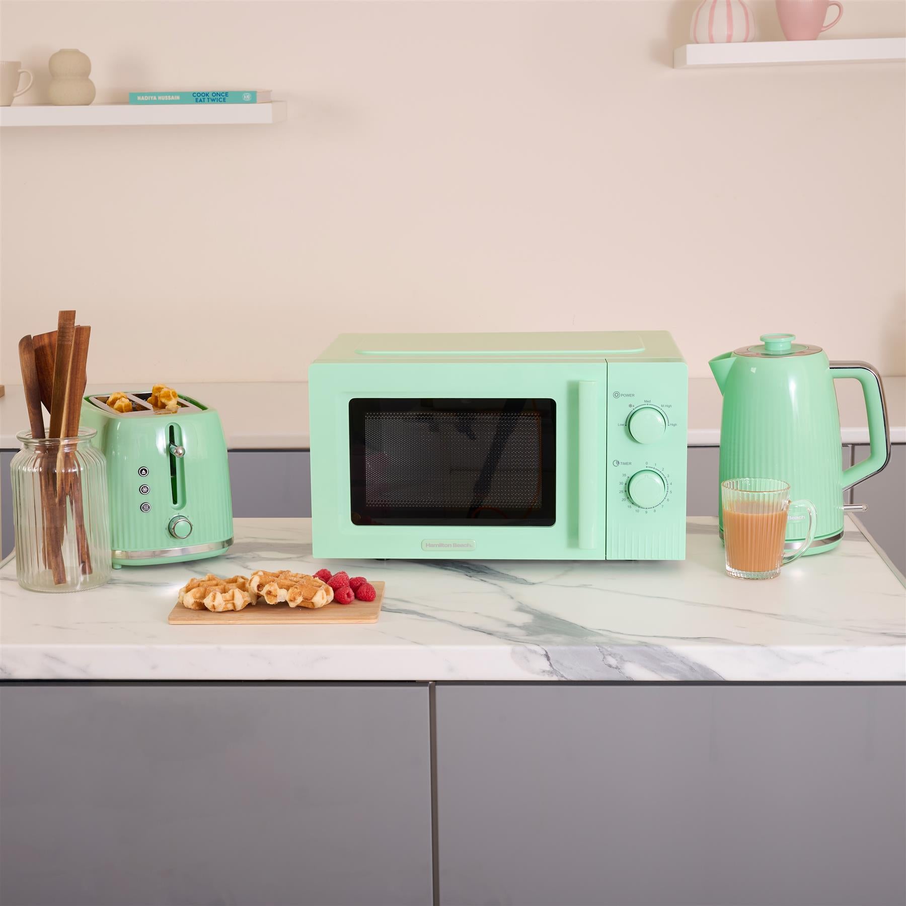 Hamilton Beach Miami Kettle, Toaster & Microwave Set