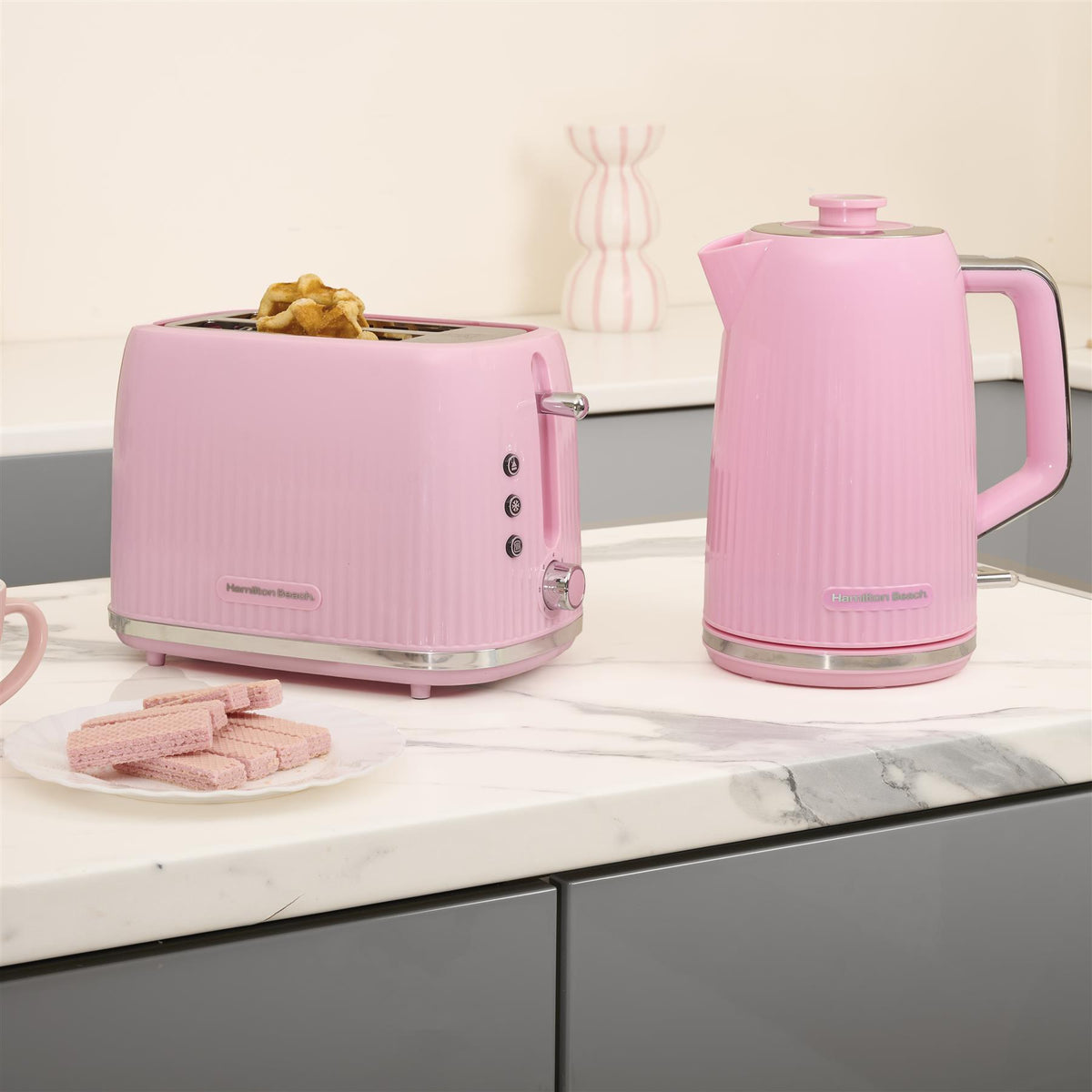 Hamilton Beach Miami 1.7L Kettle Flamingo Pink