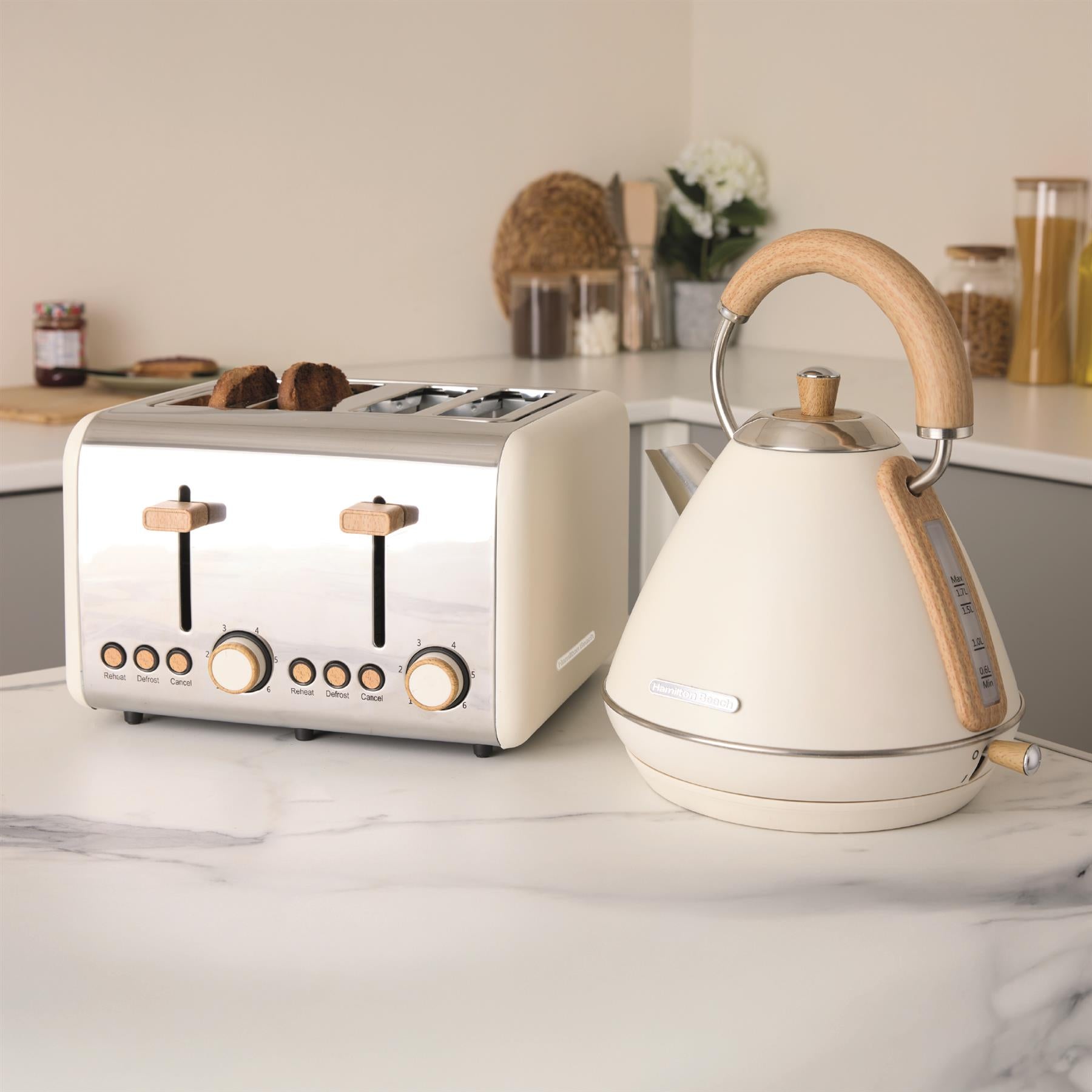 Scandi Pyramid Kettle & Toaster Set - Cream