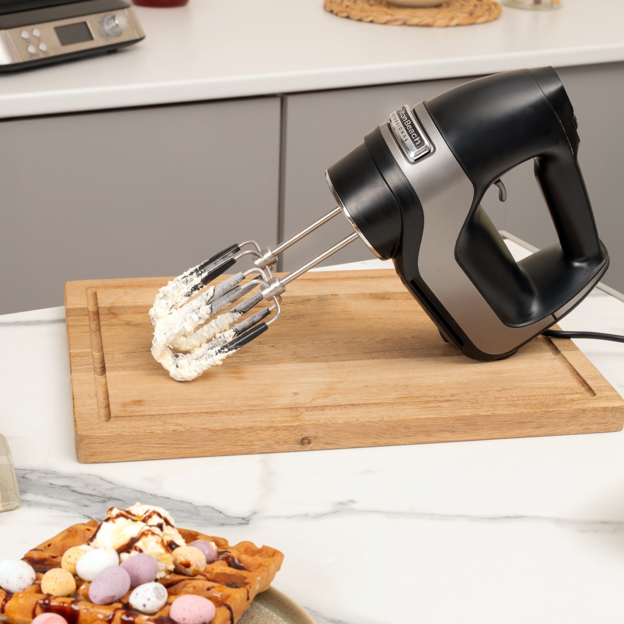 Hamilton Beach Professional 7-Speed Digital Electric Hand Mixer