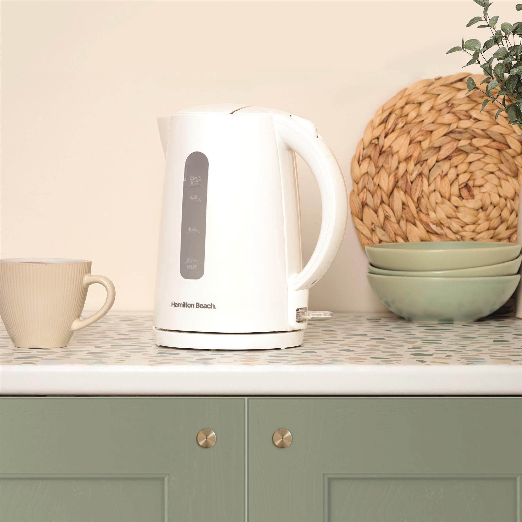 Hamilton Beach Essentials 1.7L Rapid Boil Kettle White