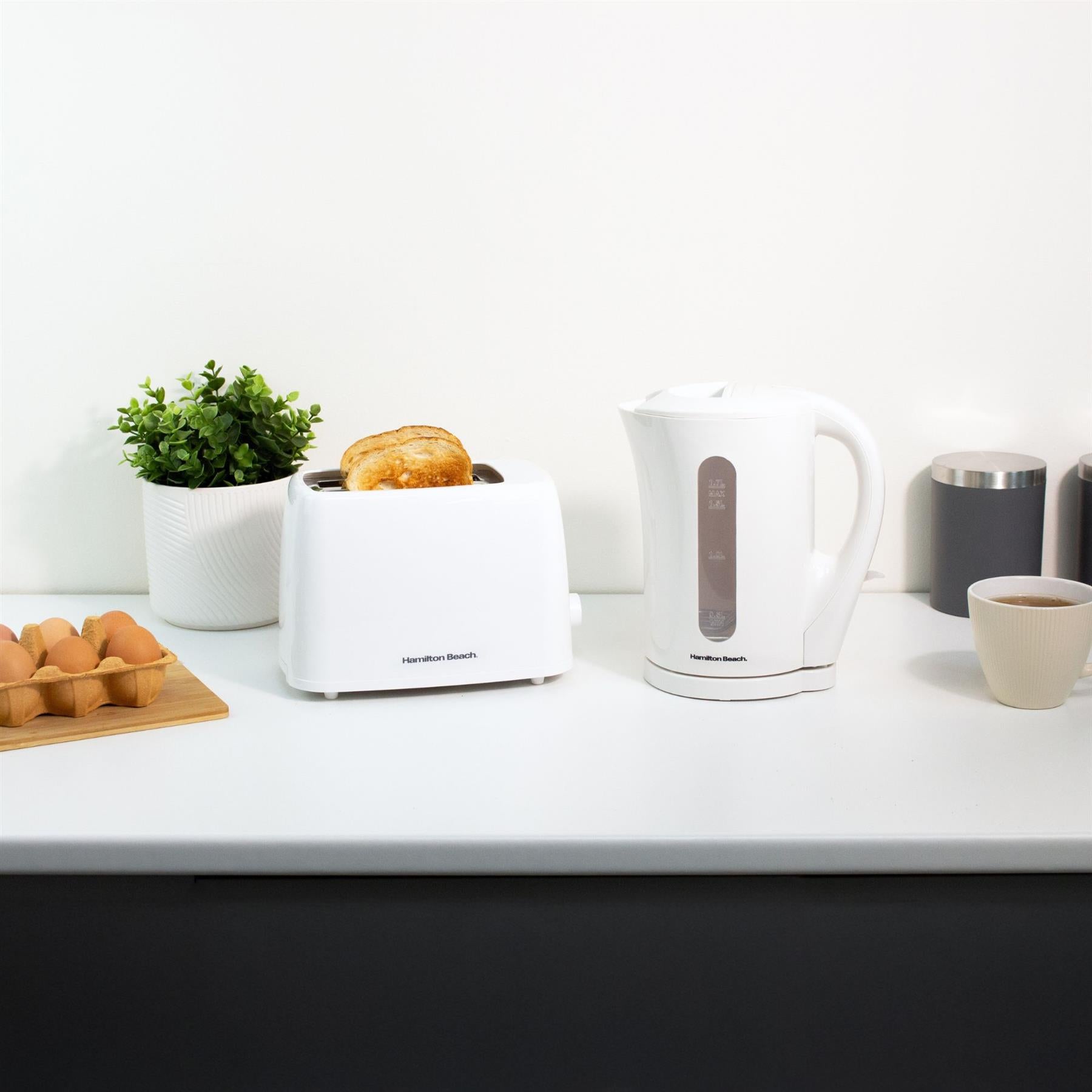 Hamilton Beach Essentials Kettle & 2 Slice Toaster Set