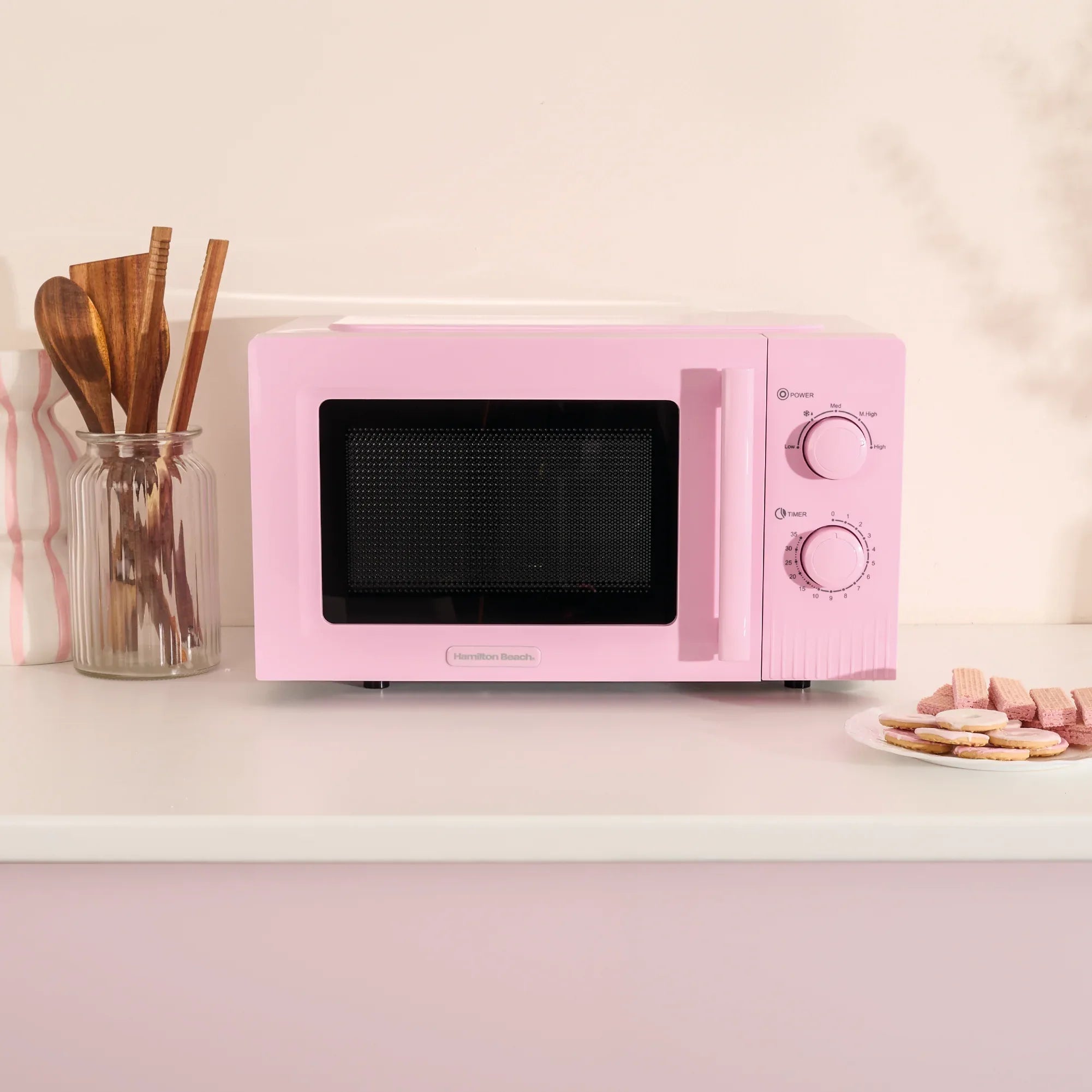 Hamilton Beach Miami Kettle, Toaster & Microwave Set - Flamingo Pink - Hamilton Beach UK