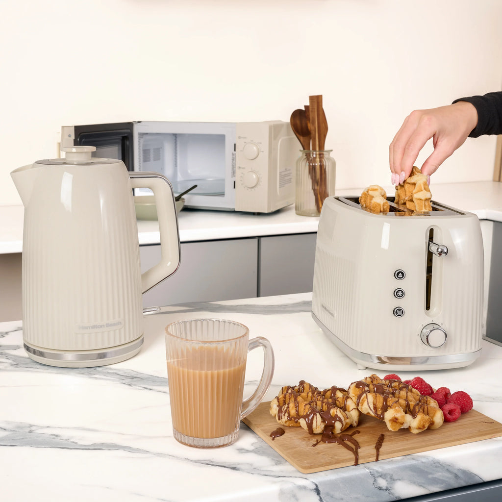 Hamilton Beach Miami Kettle, Toaster & Microwave Set - Sand - Hamilton Beach UK