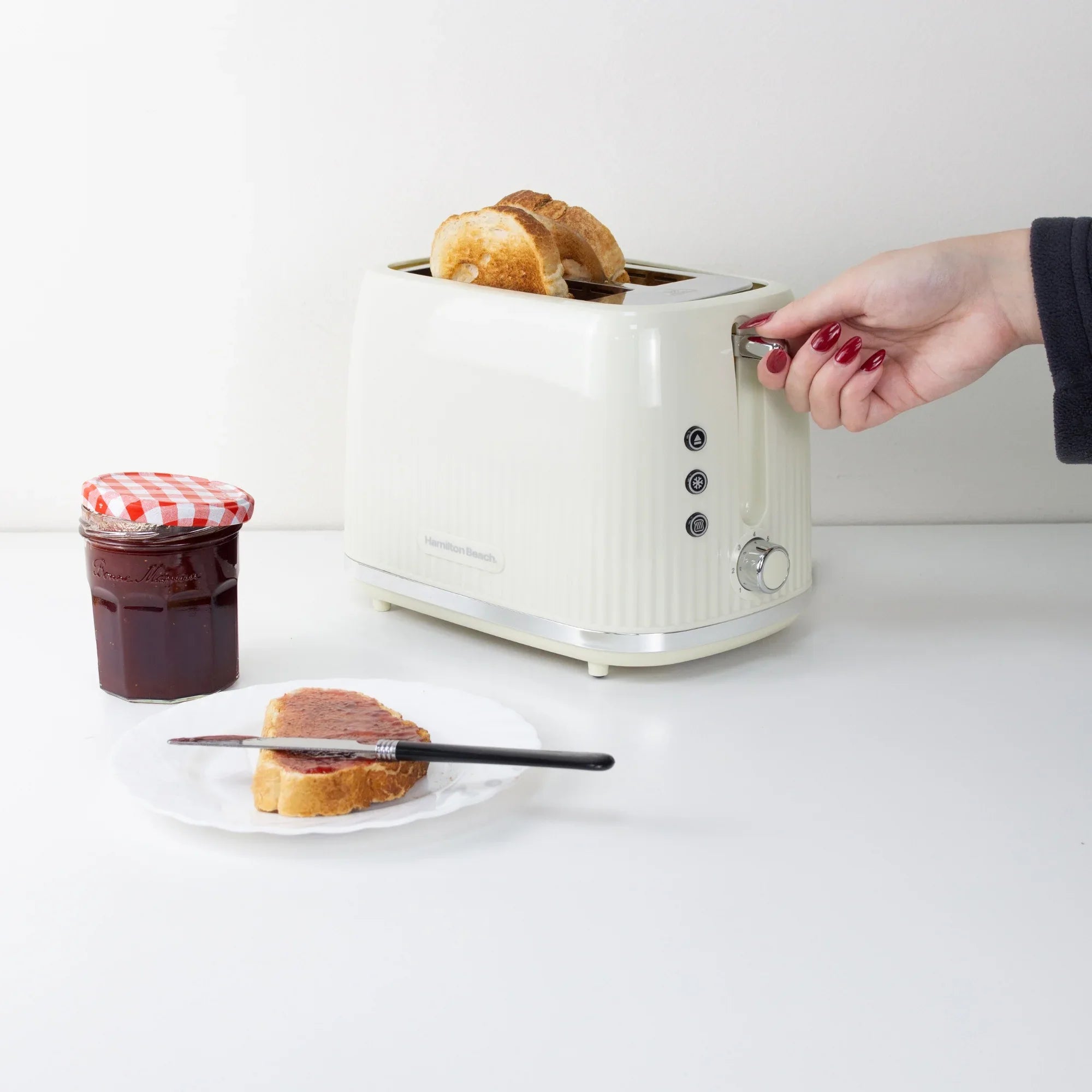 Hamilton Beach Miami Kettle, Toaster & Microwave Set - Sand - Hamilton Beach UK