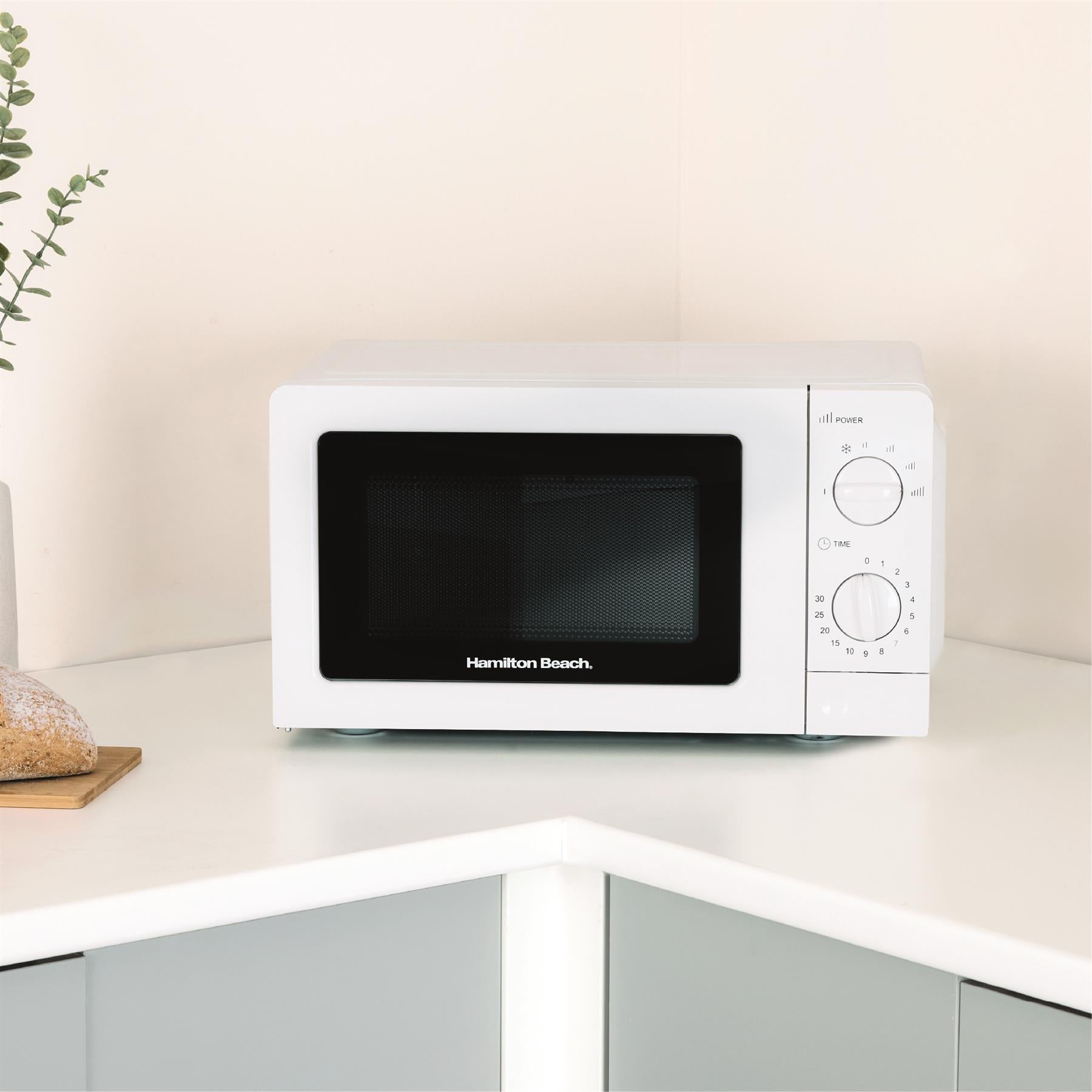 Hamilton Beach 20L Standard White Microwave