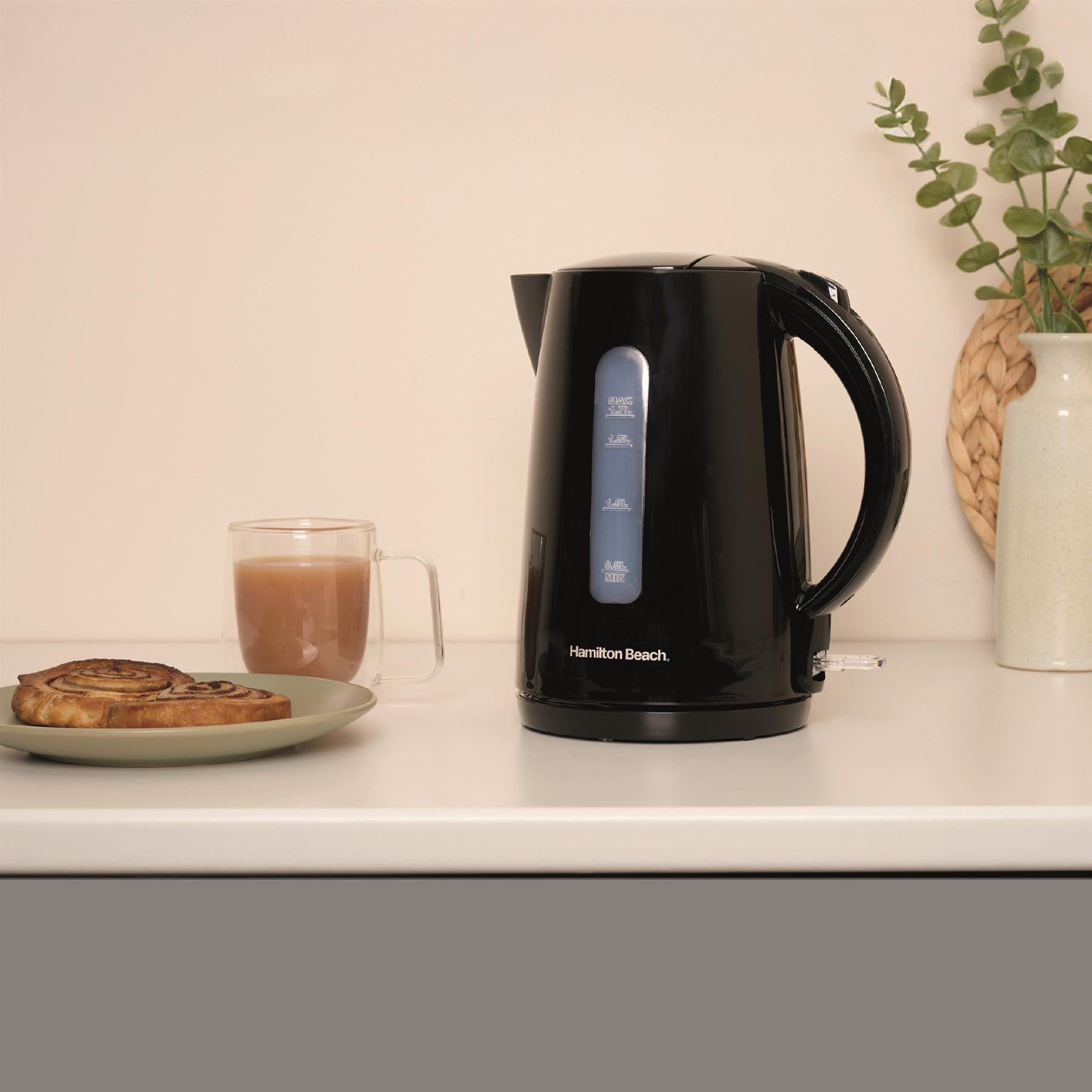 Hamilton Beach Essentials 1.7L Rapid Boil Kettle Black