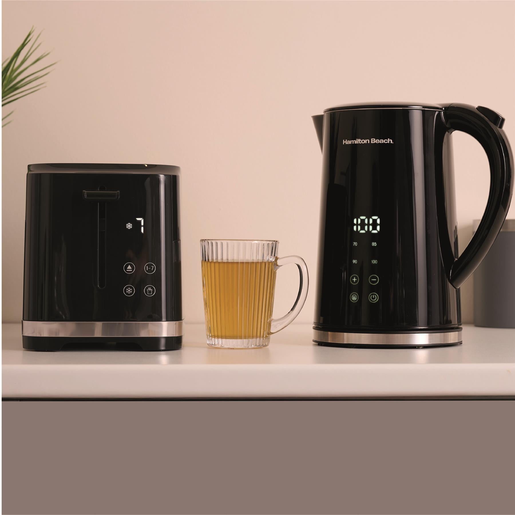 Hamilton Beach FlexiControl Kettle, Toaster & 20L Retro Microwave Set - Black