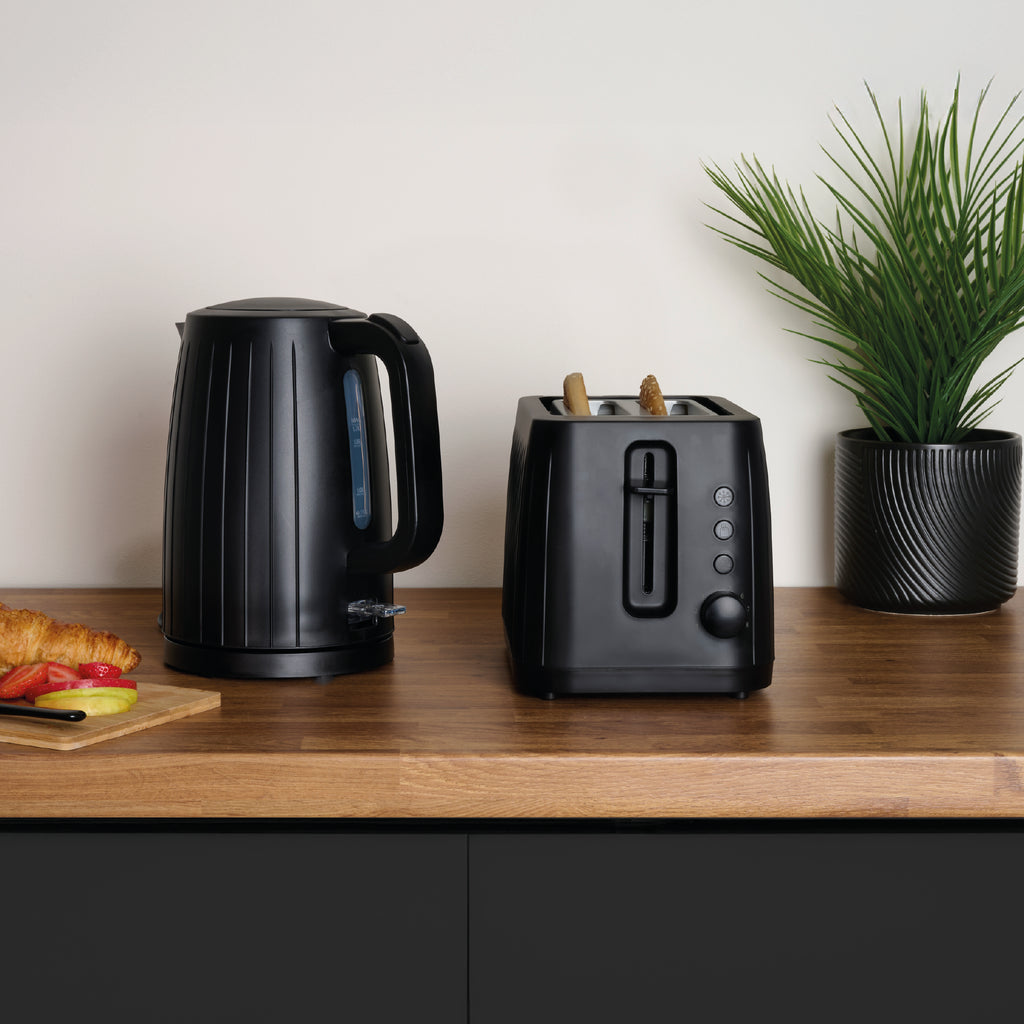Hamilton Beach Stealth Kettle, Toaster & 20L Retro Microwave Set - Black