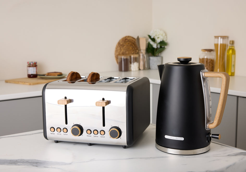 Hamilton Beach Scandi 1.7L Kettle - Matte Black with Wood Effect